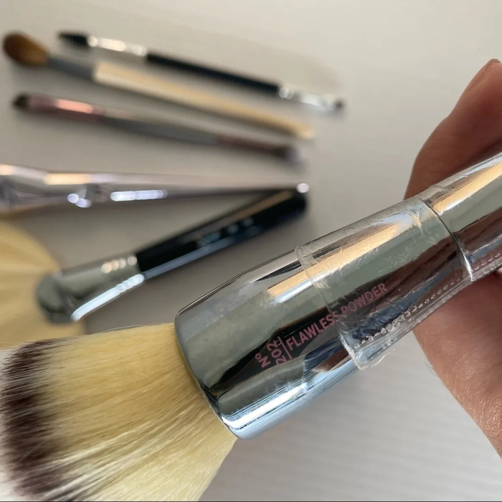 Bundle of Face Brushes - It Cosmetics Stigma etc